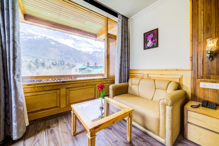 Deluxe Suite