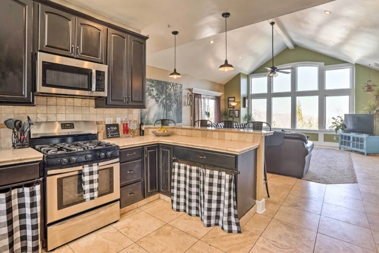 3 Bedrooms Cottage
