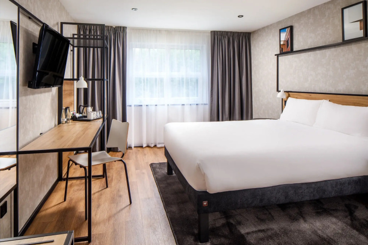 Ibis Wakefield East - Castleford
