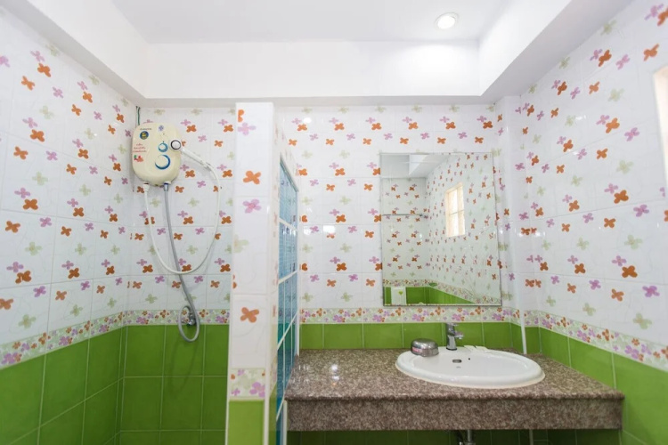 De Lunar Resort Koh Larn