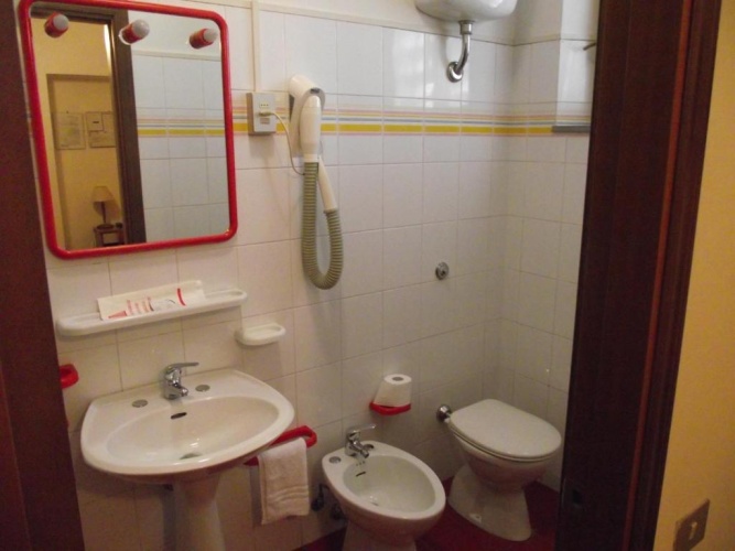 Standard Triple room with view