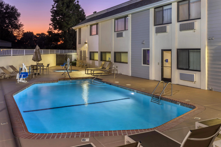Best Western Town & Country Lodge photo 18