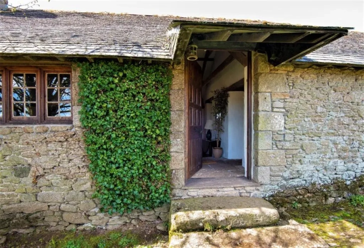 3 Bedrooms Cottage
