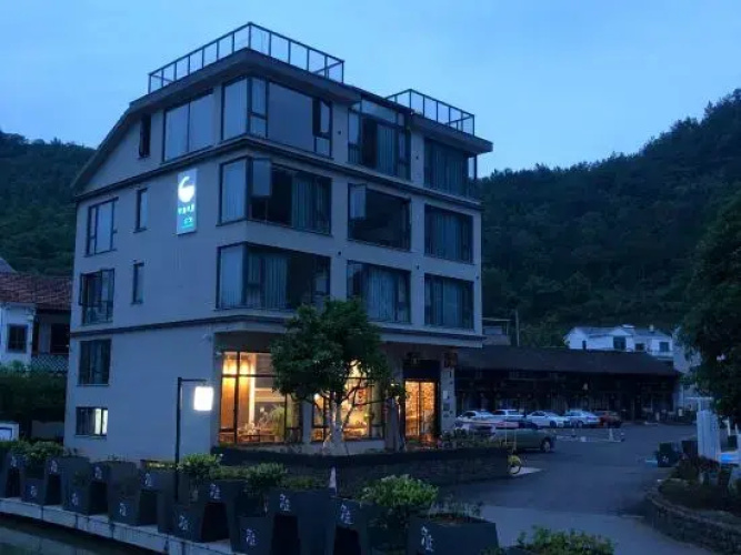 Chuanyanju Guesthouse