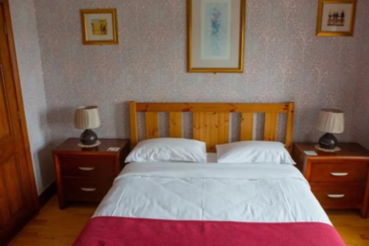 Rossroe Lodge B&B