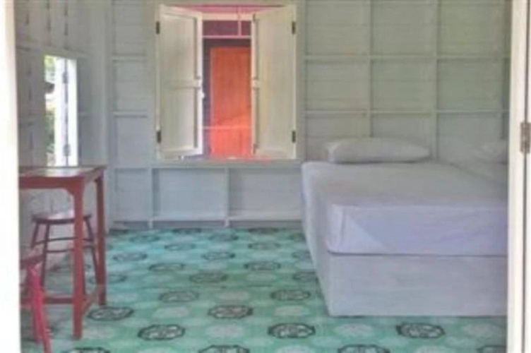 KLKL Hostel
