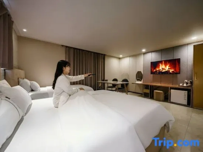 Twin Suite