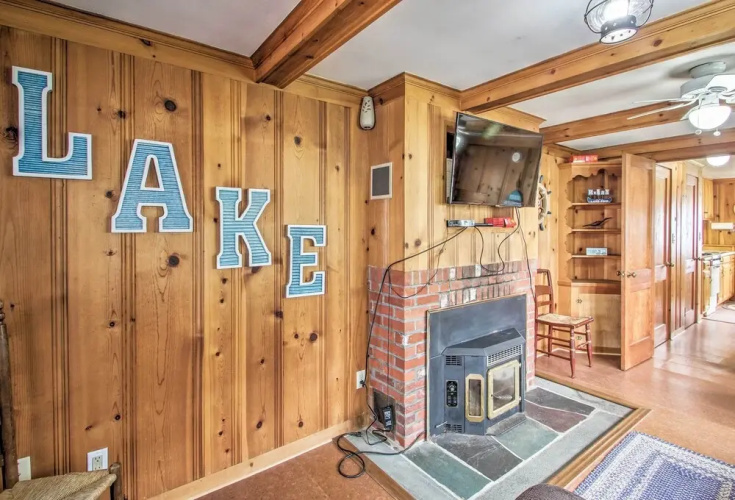 Beachfront Sebago Cottage w/ Deck + Grill!