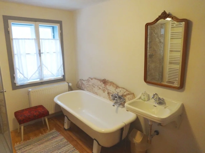 2 Bedrooms Apartment with balcony