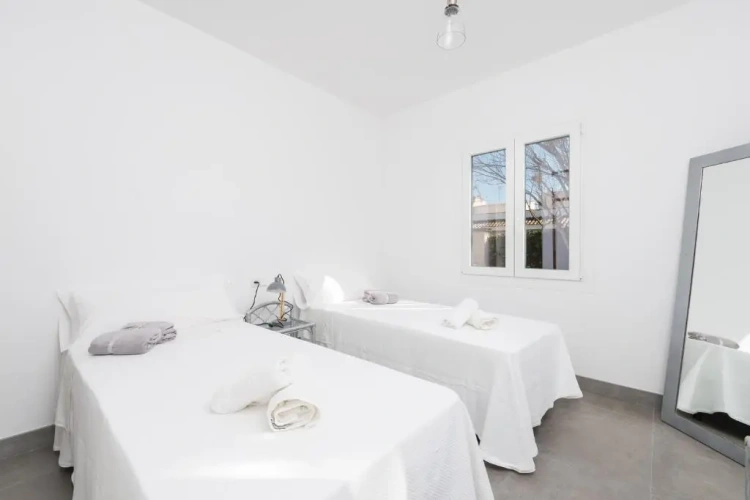 3 Bedrooms Chalet