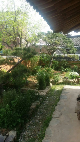 Edam Hanok