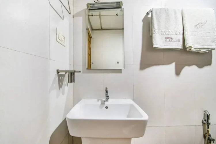 Empire Grand Suites by FabHotels