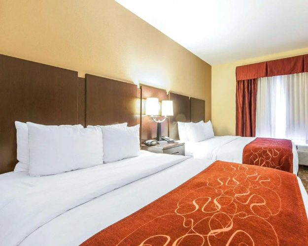 Comfort Suites