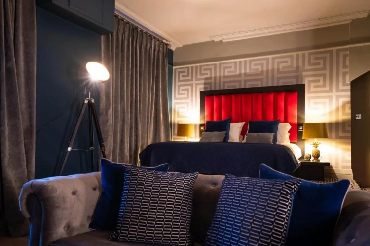Deluxe Double Suite