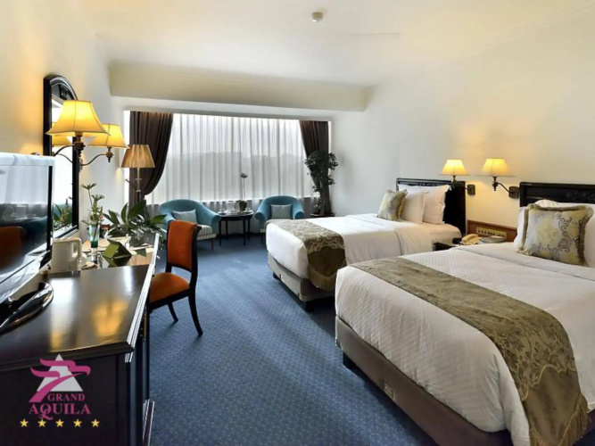 Grand Aquila Hotel