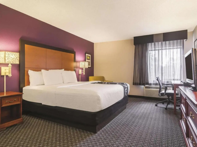 La Quinta Inn & Suites Brunswick #1040