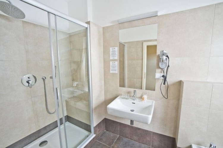 Deluxe Double Suite
