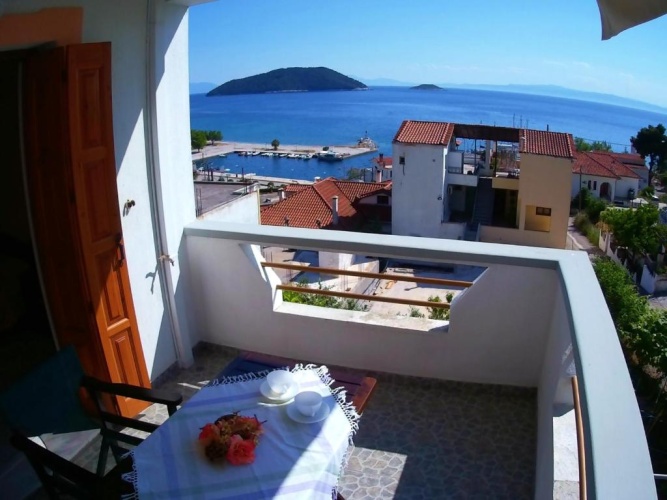 Studio with sea view