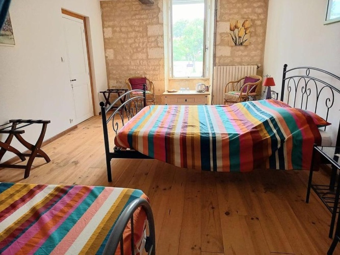 Standard Triple room