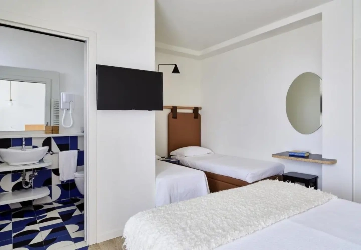 Superior Quadruple room