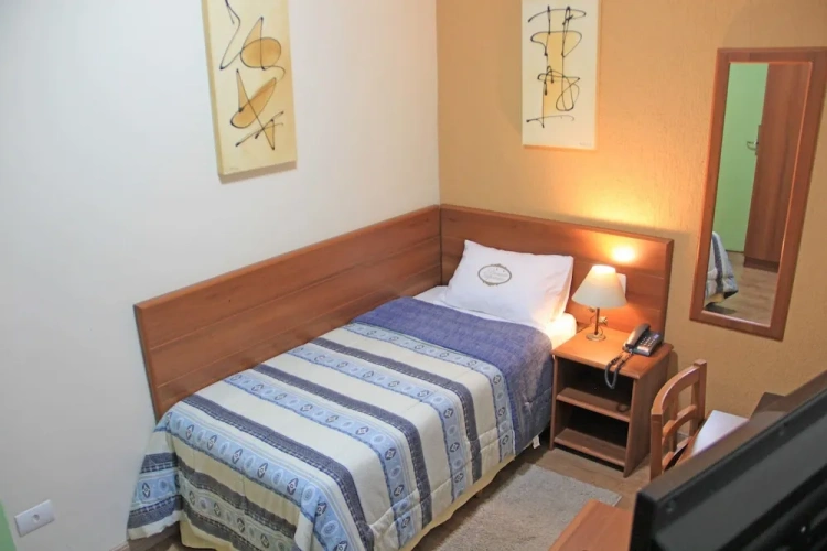 Deluxe Single room