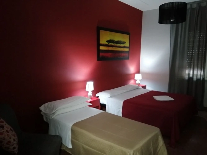 Standard Triple room