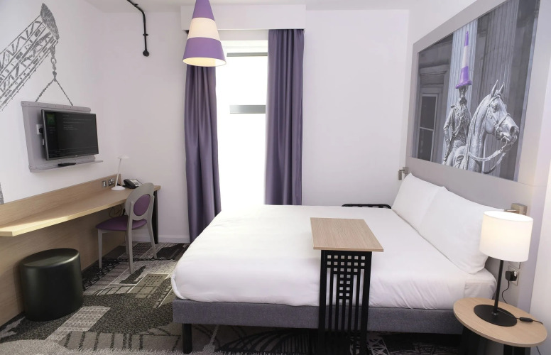 Ibis Styles Glasgow Centre George SquareOver view