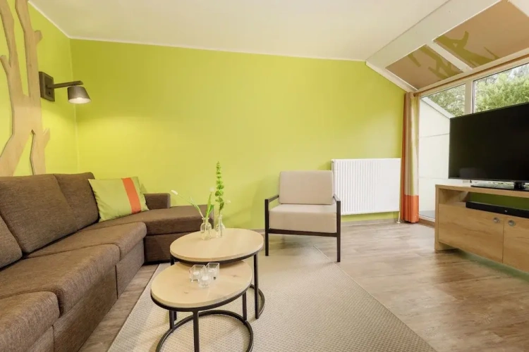 2 Bedrooms Cottage