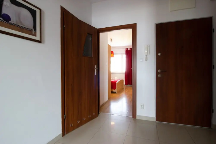 Wilanów Apartment with Balcony