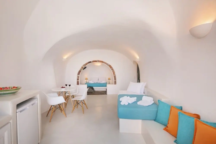 Triple Suite with mountain view