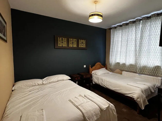 Rising Sun Hotel