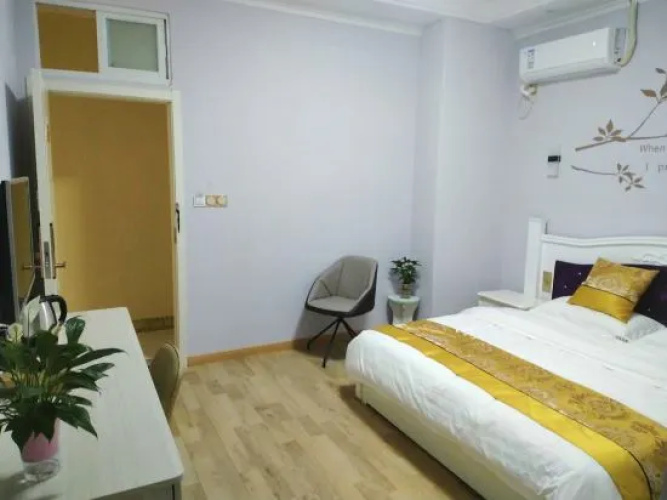 Anqing Hongzhi Hotel