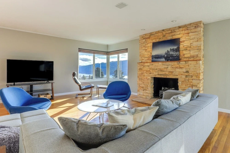 3 Bedrooms Cottage