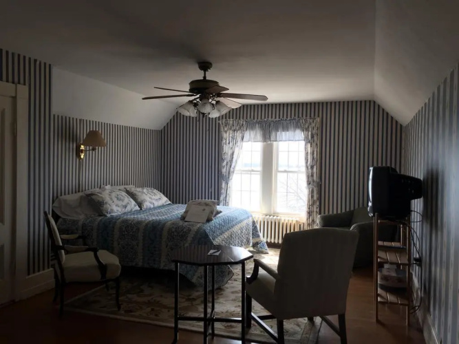 Harborview Inn