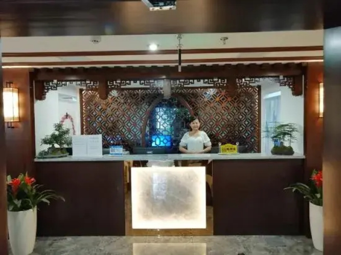 Aixinchao Theme New Chinese Hotel(Chunxi road store）