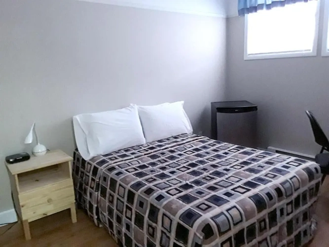 Economy Double Basement room