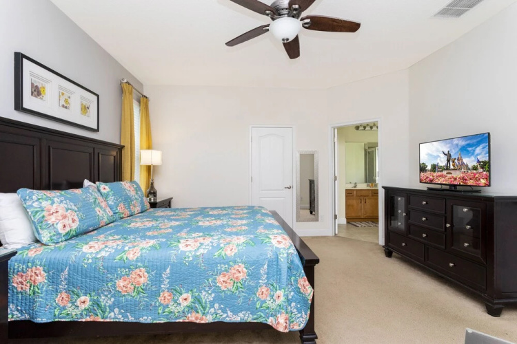 Gorgeous 4Bd with Pool @ 4072 Solterra Resort