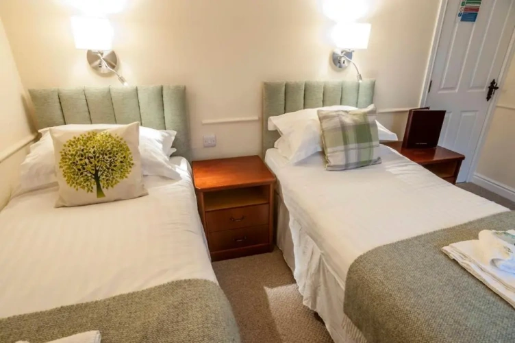 Standard Twin room