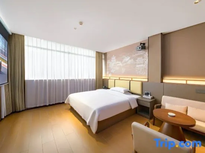 Standard Double room with river view