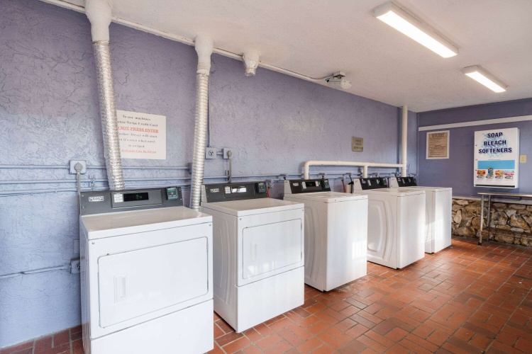 Ramada by Wyndham Kissimmee Gateway photo 28