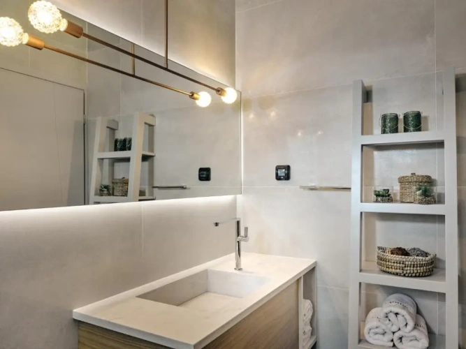 2 Bedrooms Villa