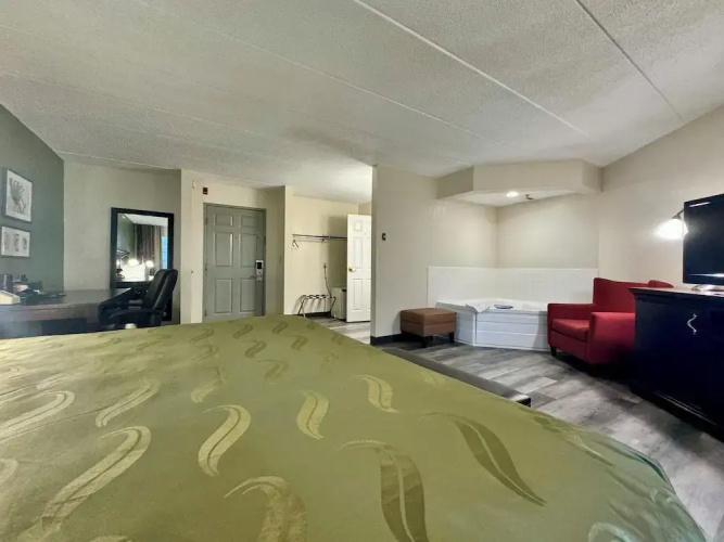 Quality Inn & Suites