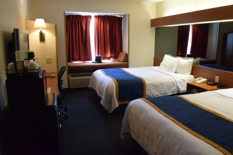Economy Quadruple room