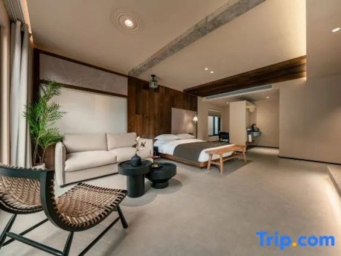 4 Bedrooms Suite