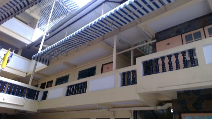 B.R Inn