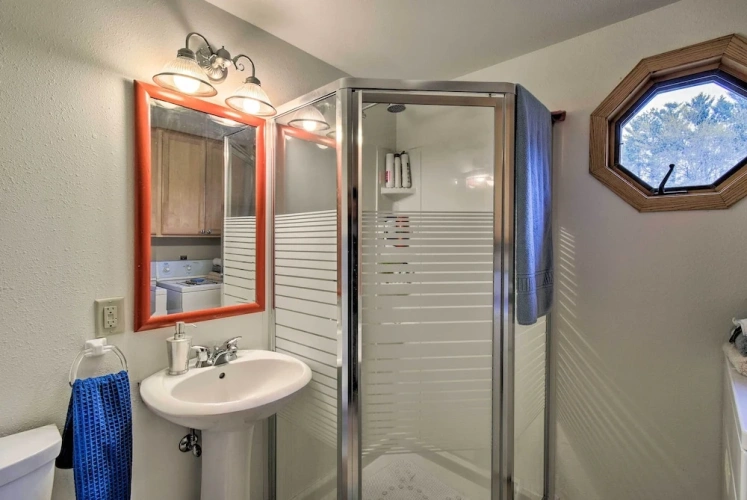 2 Bedrooms Cottage