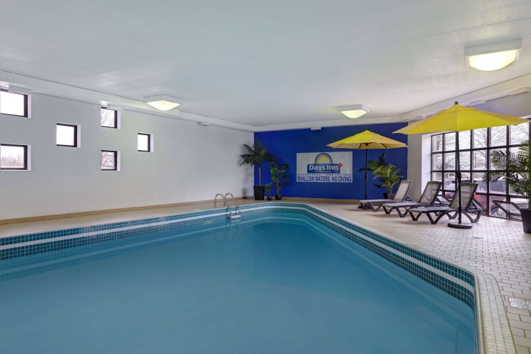 Days Inn by Wyndham Niagara Falls Near The Falls photo 13