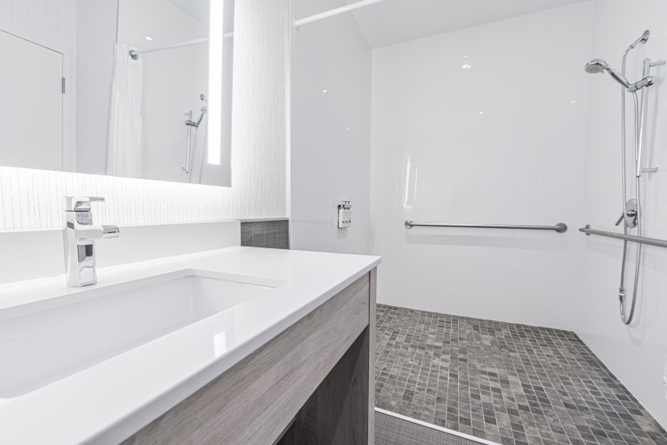 Holiday Inn Express & Suites Saint - Hyacinthe photo 9