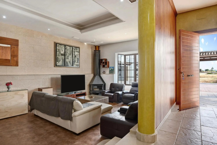 Casa Juan Arias