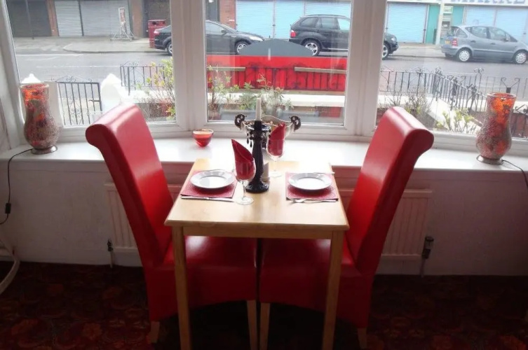 Sandhurst Hotel